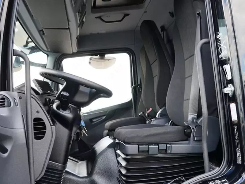 Грузовые автомобил Mercedes-Benz Atego 1530 ACC
