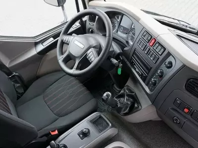 Грузовые автомобил DAF LF 290 E 6