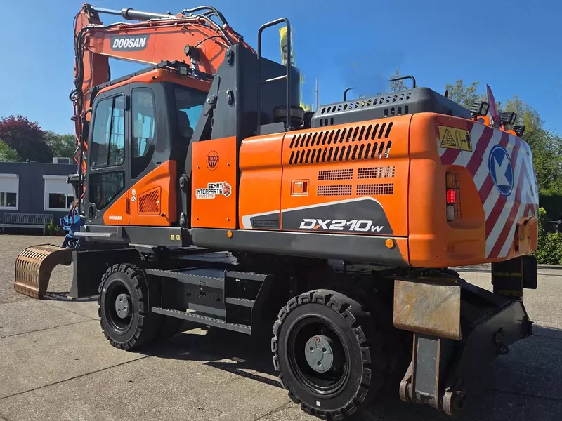  Колесный экскаватор Doosan DX210W-5 с сортировочным грейфером Zijtveld S1202D - 
