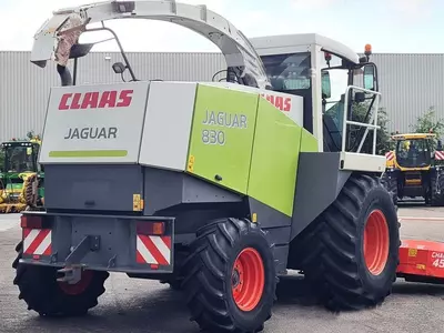 Кормоуборочный комбайн Claas Jaguar 830 Profistar