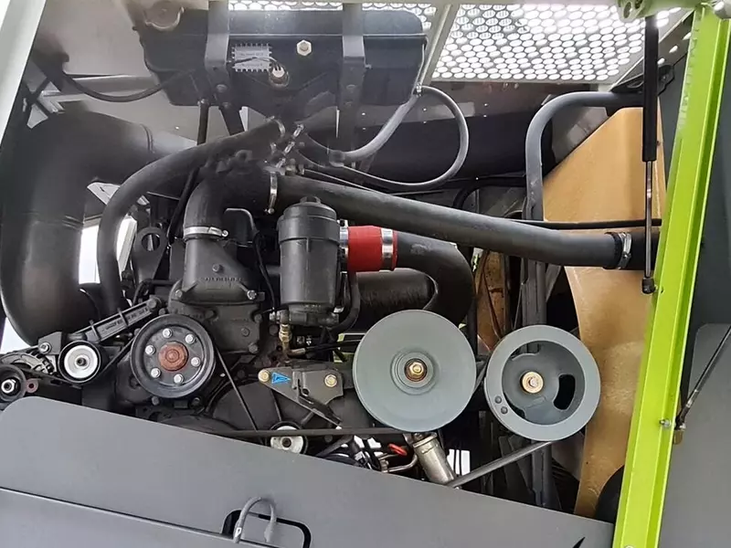 Кормоуборочный комбайн Claas Jaguar 830 Profistar