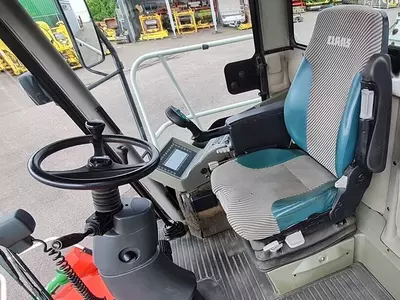 Кормоуборочный комбайн Claas Jaguar 830 Profistar