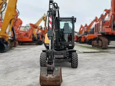 Колесный экскаватор Volvo EW60E