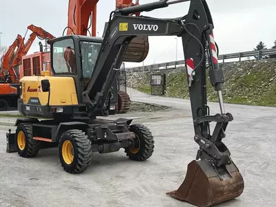 Колесный экскаватор Volvo EW60E