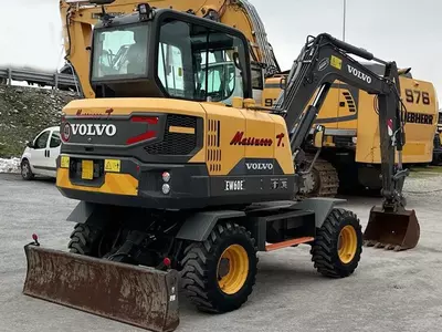 Колесный экскаватор Volvo EW60E