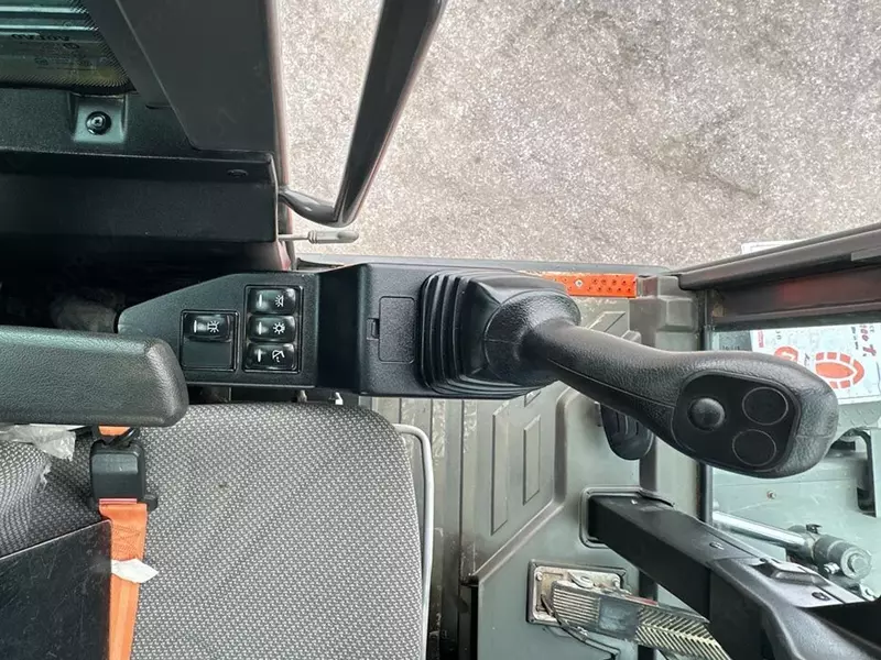 Колесный экскаватор Volvo EW60E