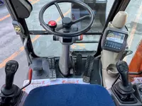  Hitachi ZX210W-3 g‘ildirakli ekskavatori Ekskovatorlar