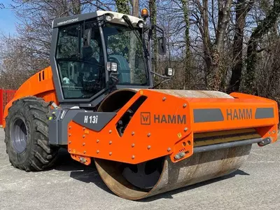Каток Hamm H13i