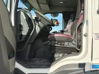 Volvo FM 380 strelkali avtoko‘targichlar
