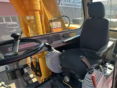 JCB JS130W 4x4 g‘ildirakli ekskavator