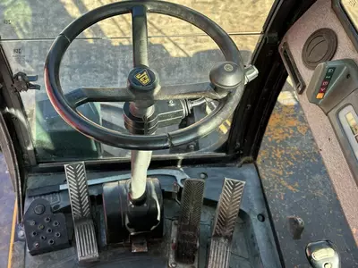 JCB JS130W 4x4 g‘ildirakli ekskavator