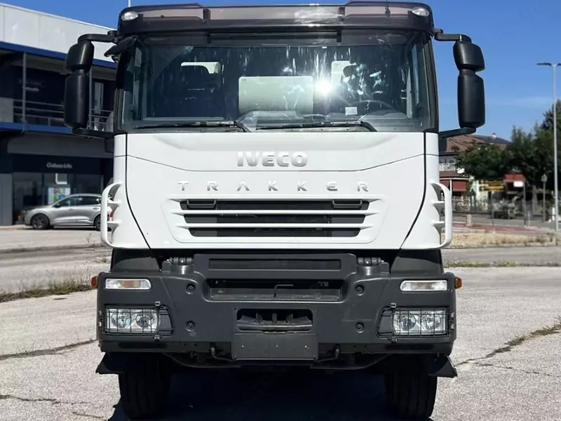 Автобетономешалки Iveco Trakker 410