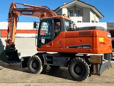  Колесный экскаватор Doosan DX190W-5 - 