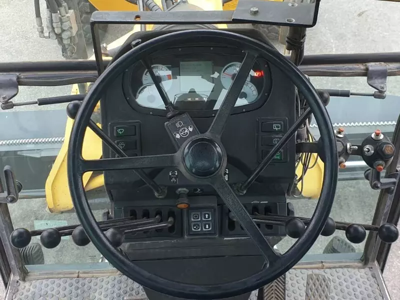 Грейдеры New Holland F.156.6/A