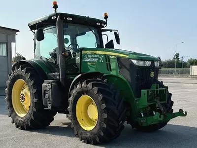   Тракторы John Deere 7230R