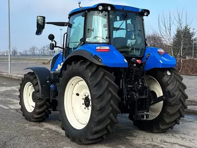  Колесный трактор New Holland T5.120 4x4 - 