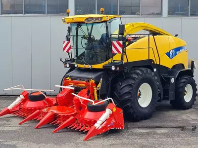 Кормоуборочный комбайн New Holland FR9060