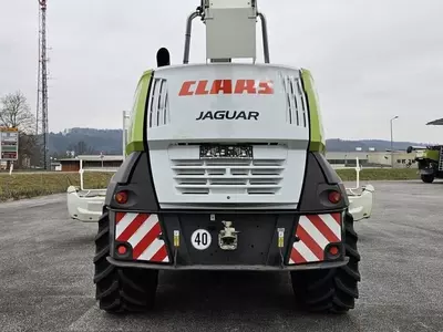 Кормоуборочный комбайн Claas Jaguar 960