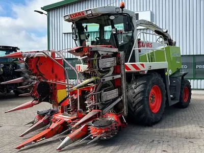 Кормоуборочный комбайн Claas Jaguar 870