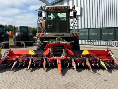 Кормоуборочный комбайн Claas Jaguar 870