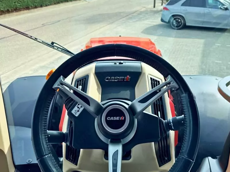 Трактор колесный Case IH Optum 300 CVX AFS Connect GPS