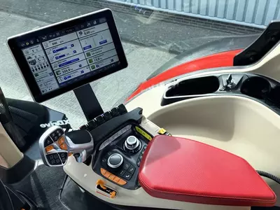 Трактор колесный Case IH Optum 300 CVX AFS Connect GPS