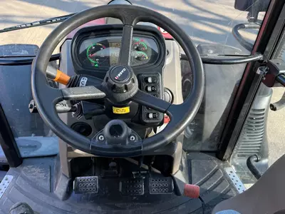 Case IH Luxum 110 g‘ildirakli traktori