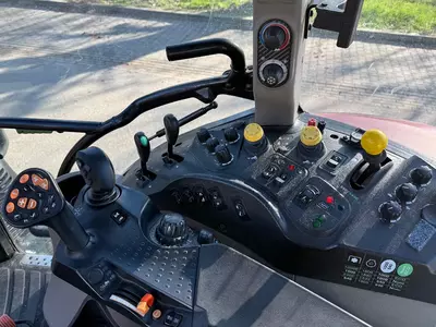 Case IH Luxum 110 g‘ildirakli traktori