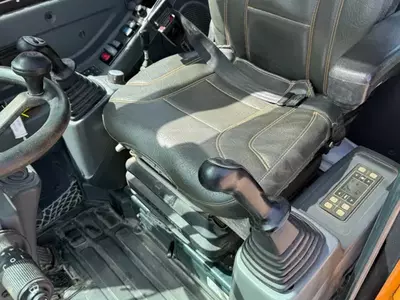 Колесный экскаватор Hyundai 55W