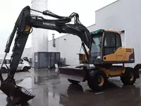 Volvo EW 140 g‘ildirakli ekskavatori