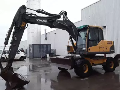 Volvo EW 140 g‘ildirakli ekskavatori
