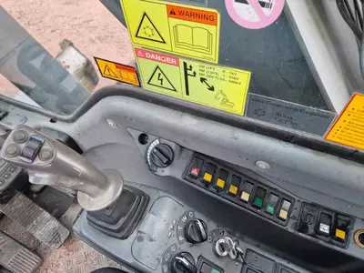 Колесные экскаватор Volvo EW 180 B