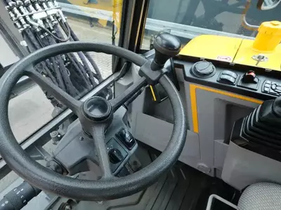 Колесные экскаватор Volvo EW 60 E
