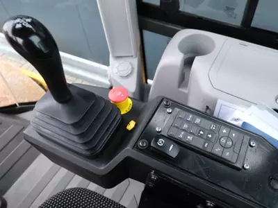Вальцовый каток Volvo SD75B