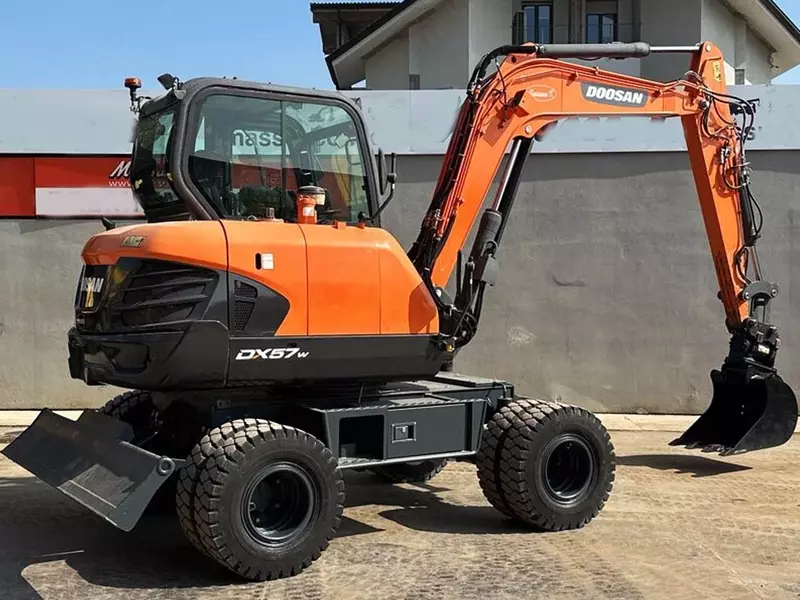  Doosan DX57 W-5 g‘ildirakli ekskavatori Chakana savdo