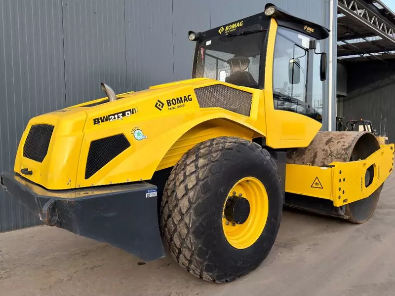  Каток Bomag BW213D-5 Только в розницу