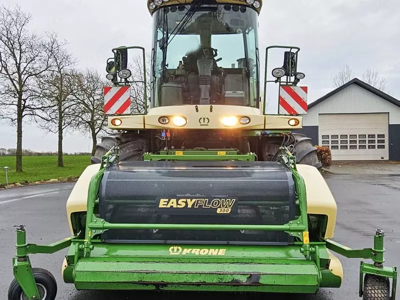   Кормоуборочный комбайн Krone BIG X 600
