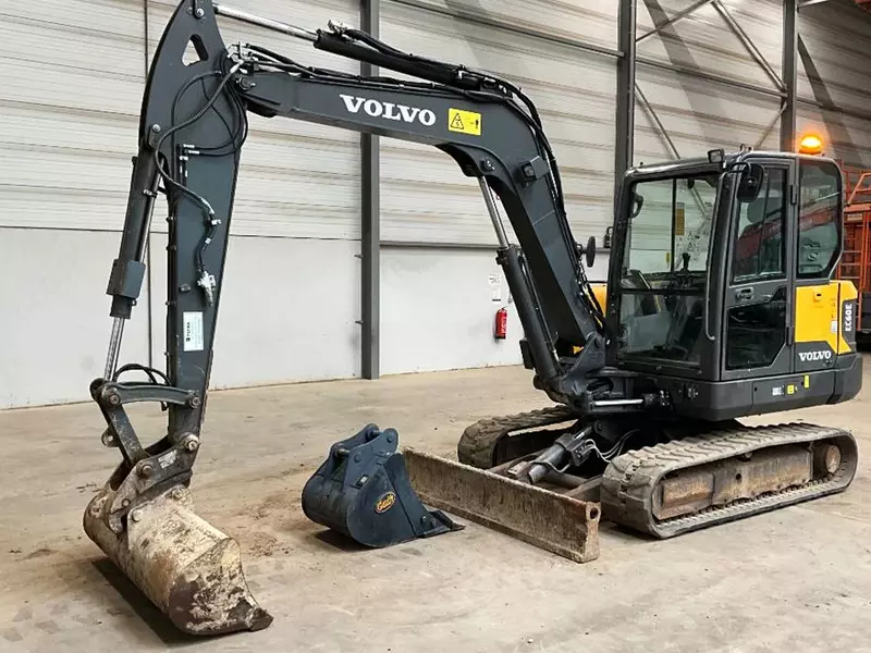 Volvo EC 60 E gusenitsali ekskavatori