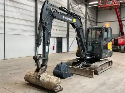   Volvo EC 60 E gusenitsali ekskavatori