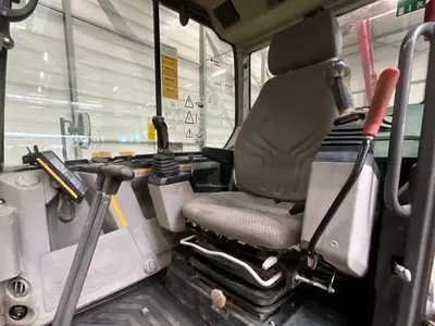 Volvo EC 60 E gusenitsali ekskavatori