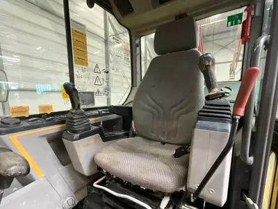 Volvo EC 60 E gusenitsali ekskavatori