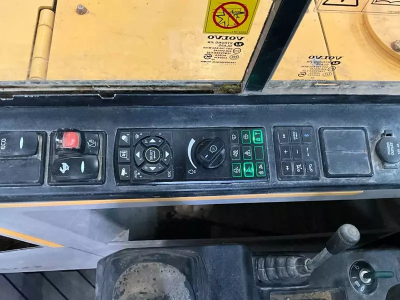  Volvo EC 60 E gusenitsali ekskavatori  - Fresh online©️