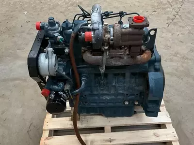   Kubota V 1505 Turbo dvigateli