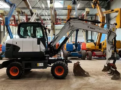   Bobcat E 57 W g‘ildirakli ekskavatori