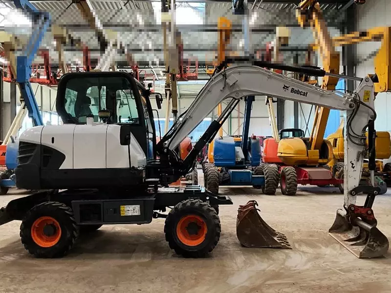   Bobcat E 57 W g‘ildirakli ekskavatori