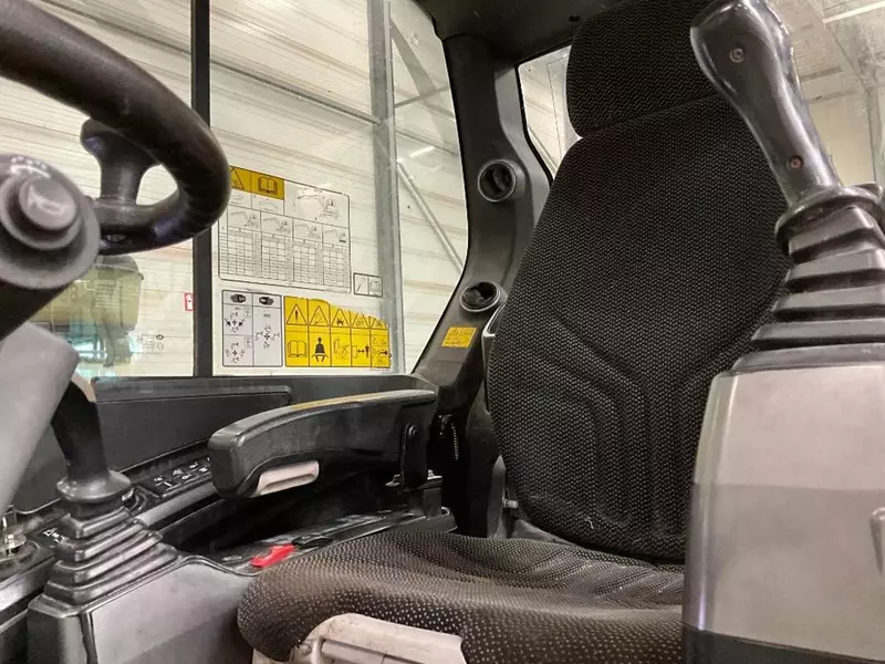  Bobcat E 57 W g‘ildirakli ekskavatori - Fresh online©️