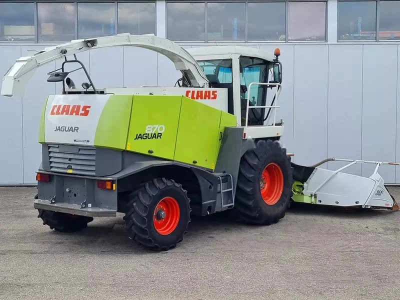  Claas Jaguar 870 ozuqa yig‘ish kombayni Orbis 600 makkajo‘xori o‘rish mashinasi bilan jihozlangan Chakana savdo