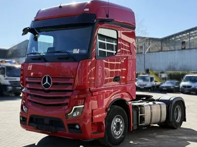Тягач Mercedes-Benz Actros 2148 4x2 SZM 2 Tank