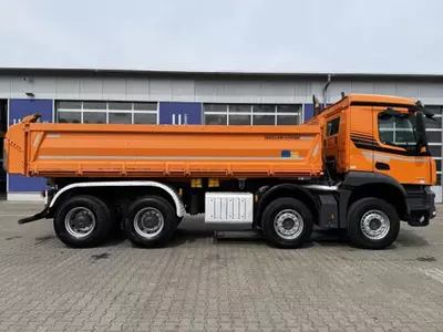  Самосвалы Mercedes-Benz Arocs 3246 8x4 Kipper Meiller Bordmatic Fresh online©️
