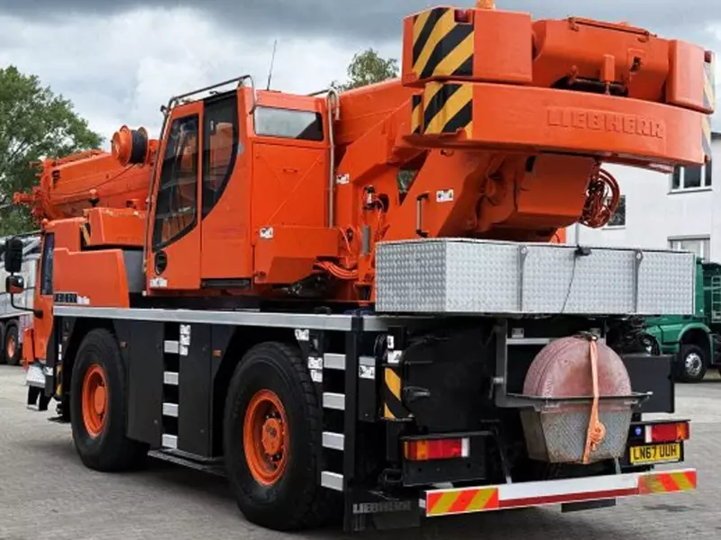 Мобильный кран Liebherr LTM 1040-2.1 4x4